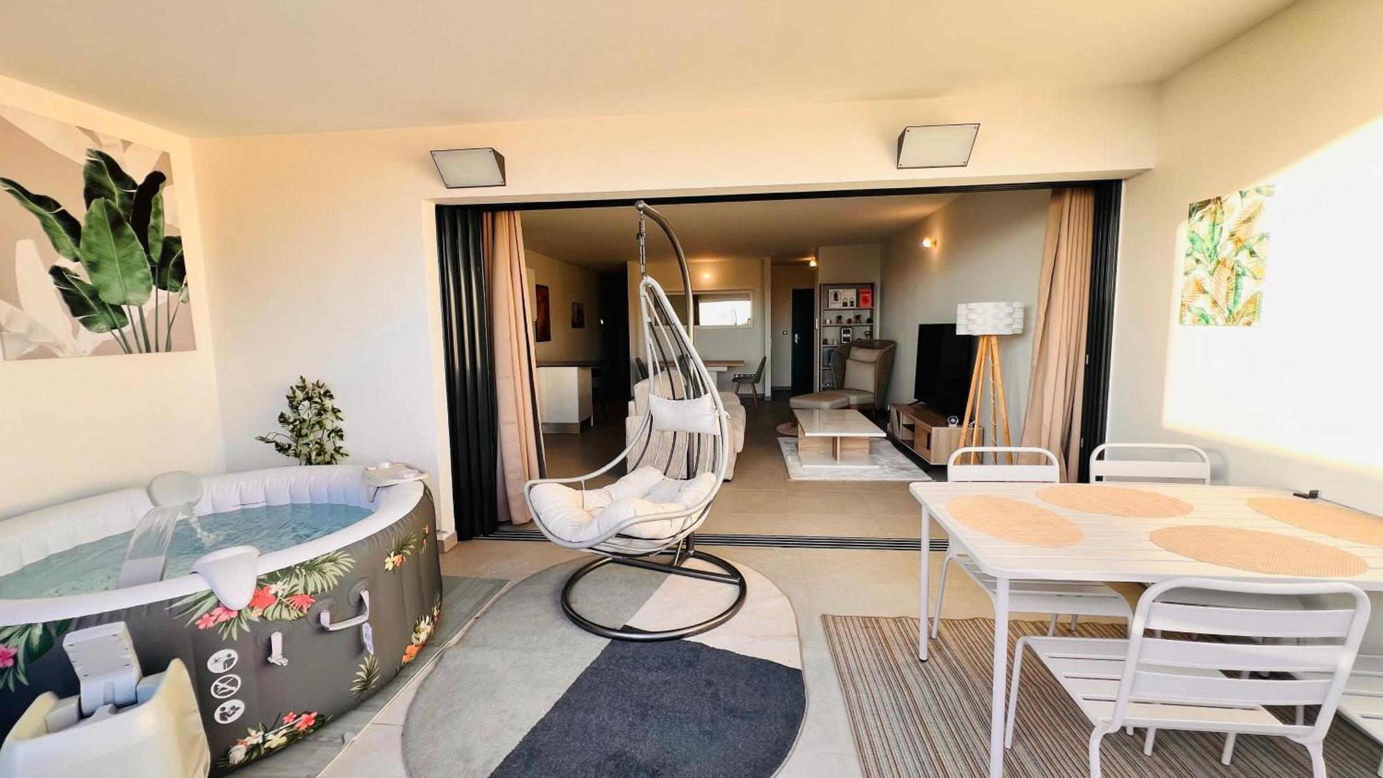 Le Reve Bleu Grand Anse Apartment Petite-Ile Exterior photo